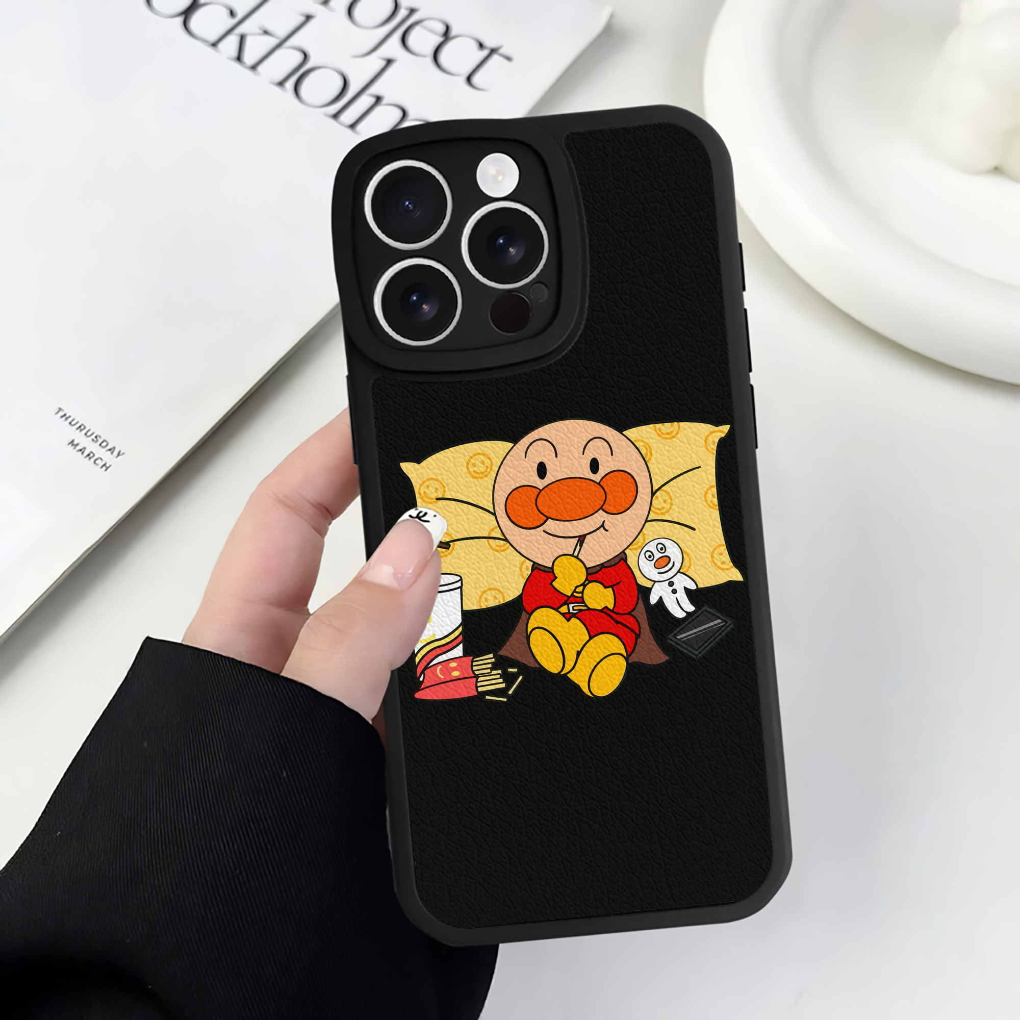 （画像用） アンパンマン Anpanman 【iPhone 16シリーズ対応】シリコンスマホケース（レザー調） 材質：シリコン